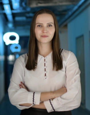 Mgr. Kristina Kvapil Varšová – profilová fotografie